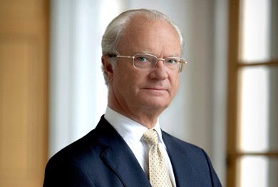 Grattis, Hans Majestät! (Men vad bär han för parfym?) ;)