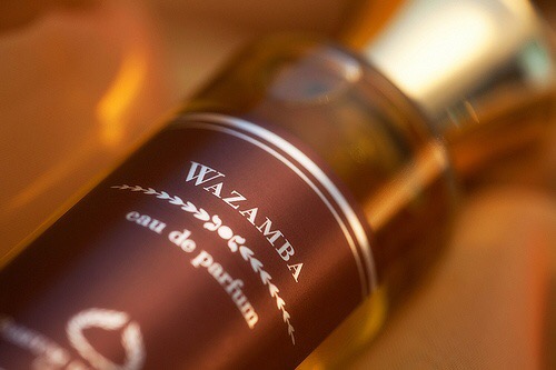 Tema: vinterdofter. Wazamba Parfum d’Empire