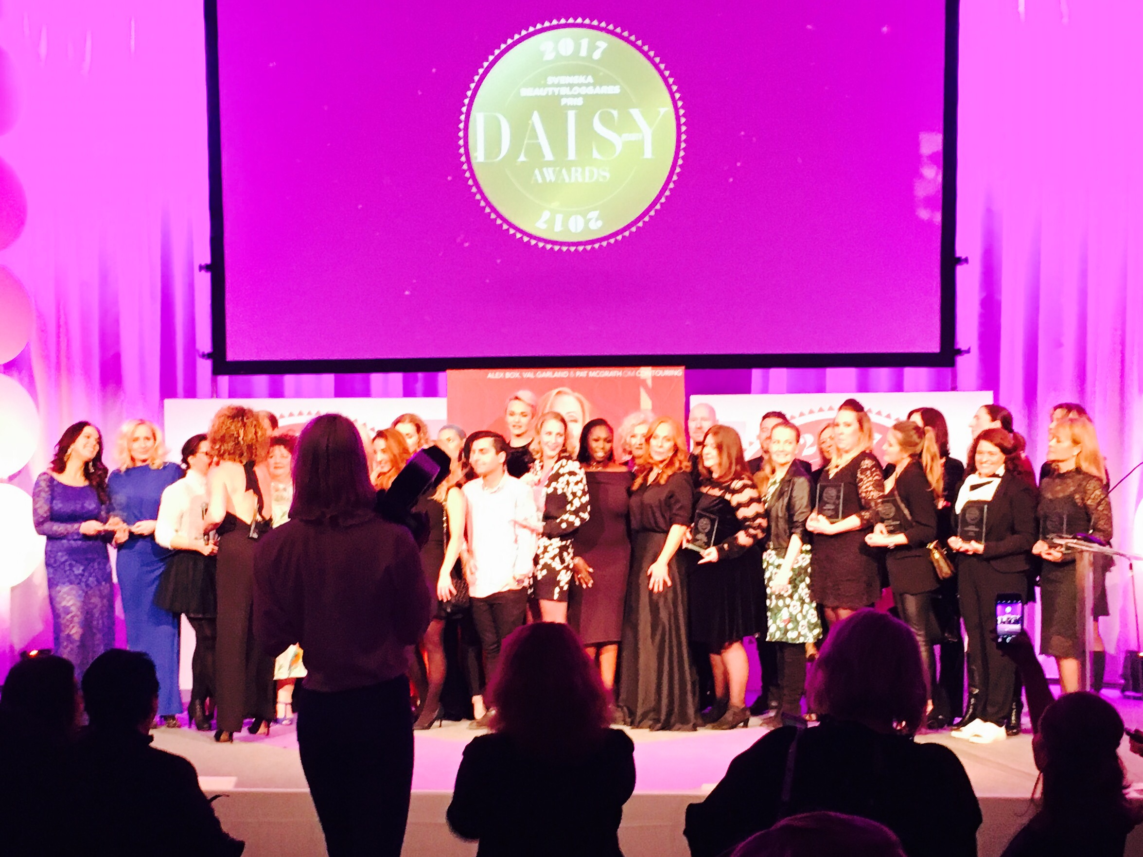 Wooohooo! Daisy Beauty Awards 2017! 🎉🎉🎉 Titeln Årets Doft går till…