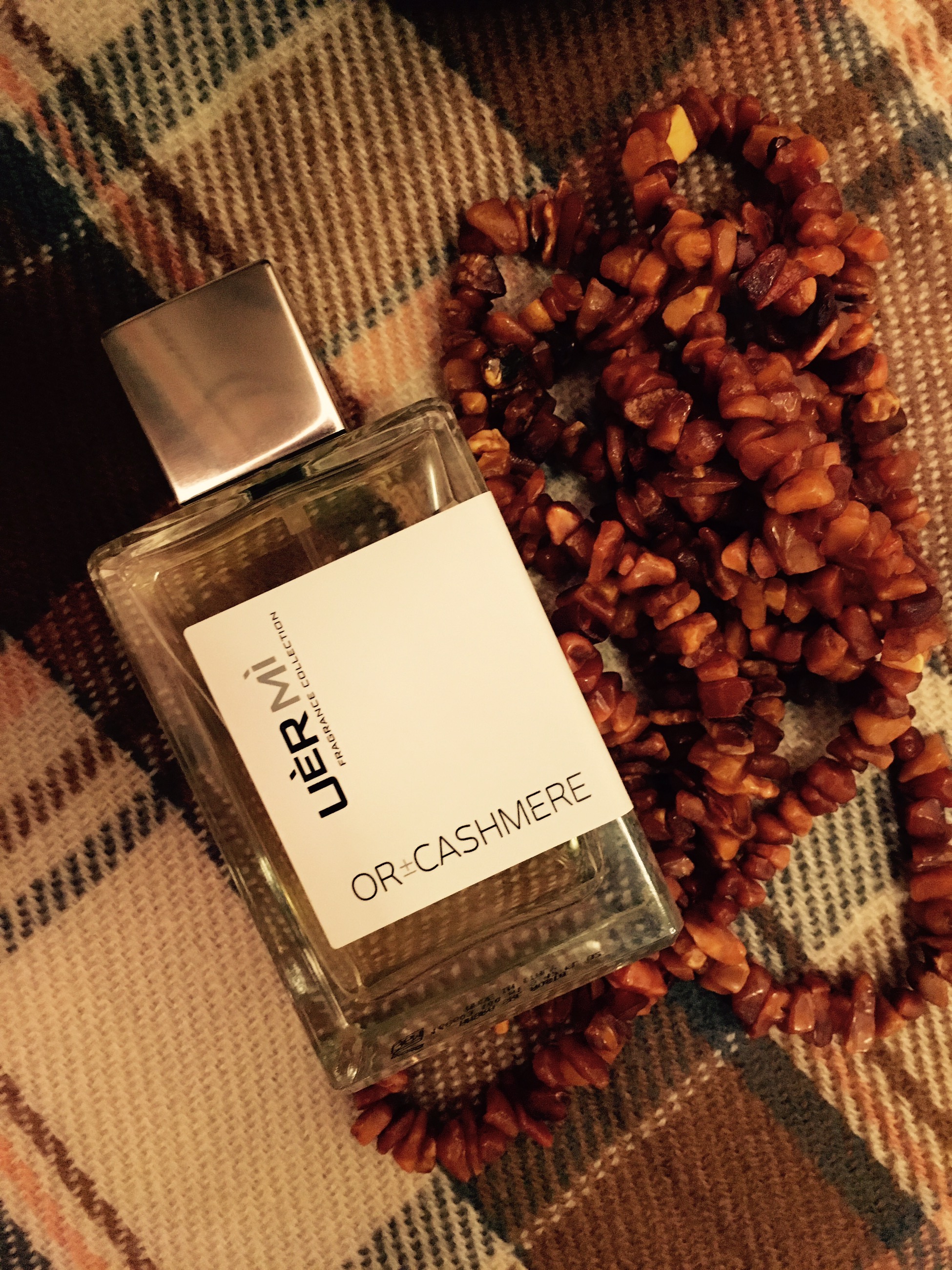 Hur doftar de lyxiga textilier? OR Cashmere från UERMI Fragrance Collection (och GIVEAWAY!)
