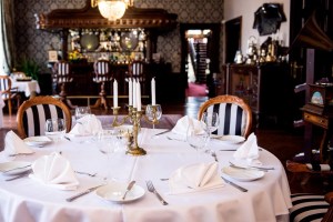 Frukost, lunch och middag här. Yes, please!