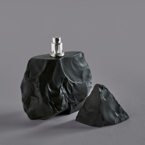 Neandertal Perfumes, Dark